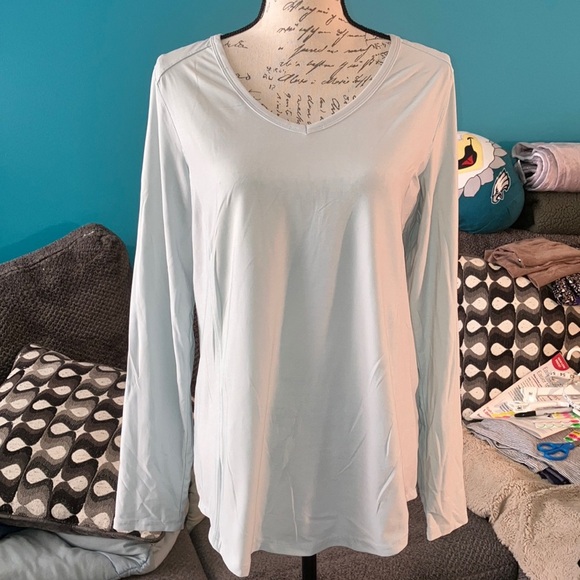 🎉4 for $20 Duluth Trading Long Sleeve Shirt, Medium - Picture 1 of 4